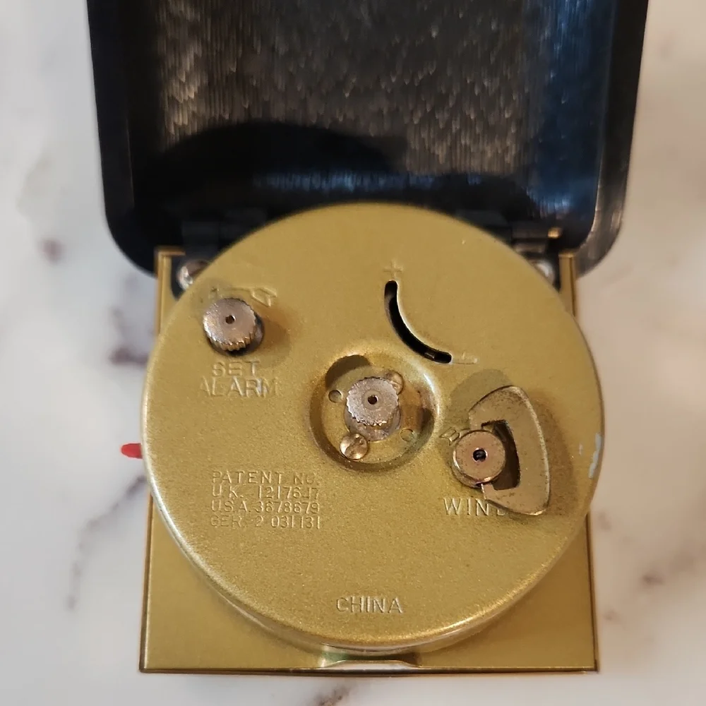 Vintage | Equity Windup Folding Travel Clock